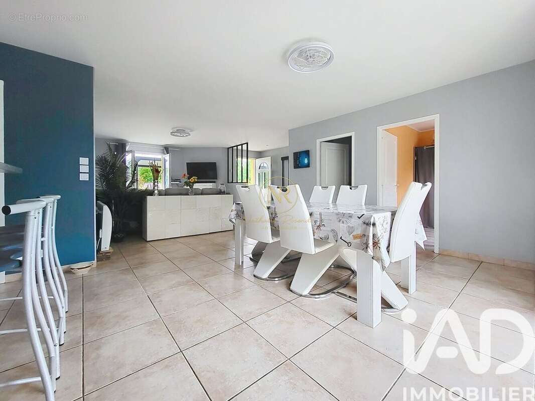 Maison 117 m² à Baigneaux  - photo 2