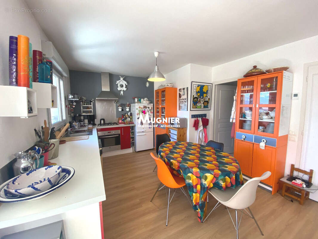 Appartement 81 m² à Taninges  - photo 4