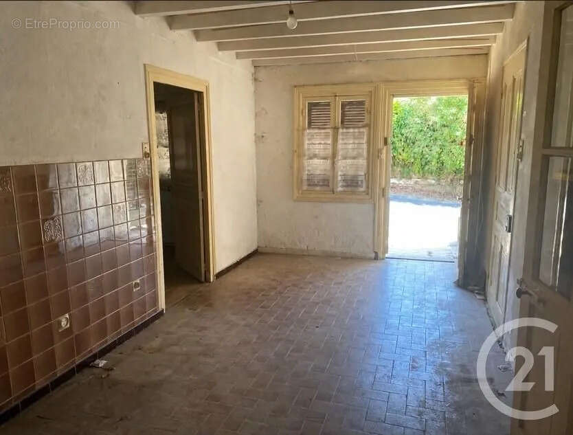 Maison 5 pièces 86 m² à vendre à Savigny-En-Revermont (71580) - photo 3
