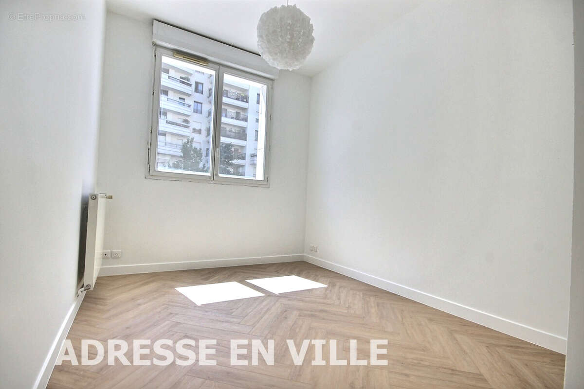 Appartement à LEVALLOIS-PERRET