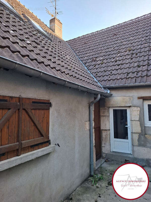Maison à SAINT-AMAND-MONTROND