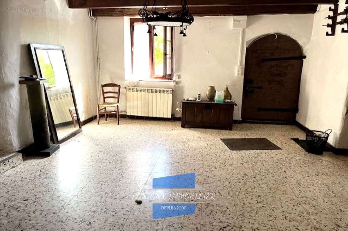 Maison à SAINT-PANDELON