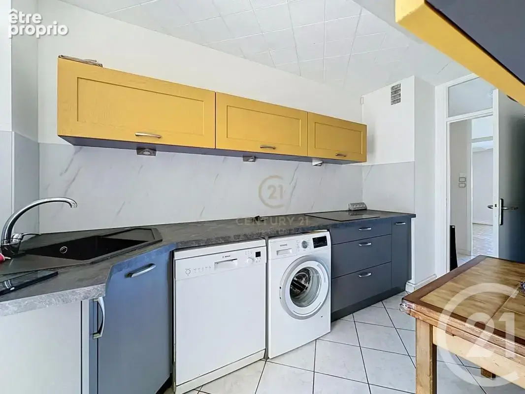 Appartement 3 pièces 61 m² à vendre à Saint-Genis-Laval (69230) - photo 5