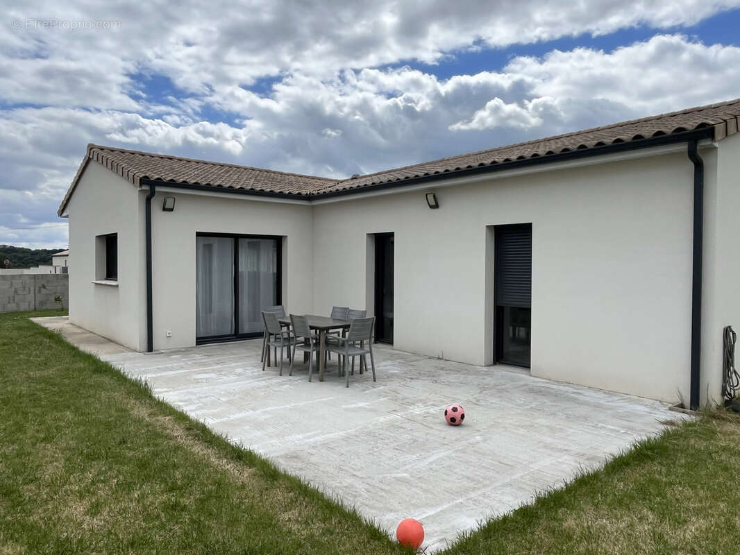 Maison à SCIECQ