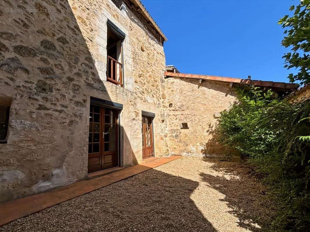 Belle propriété ancienne avec potentiel touristique en Dordogne - photo 18