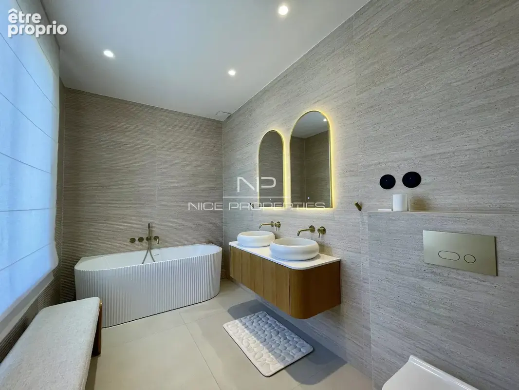 Cannes, appartement sur la Croisette, vue mer et port - photo 21