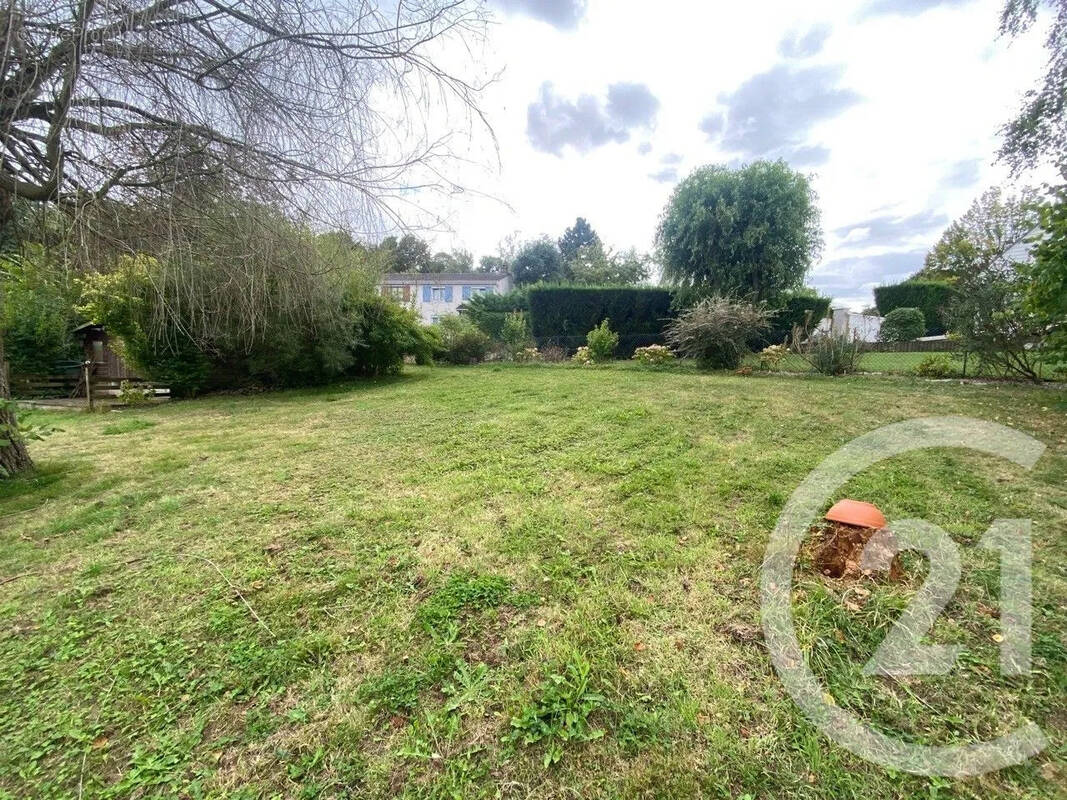 Terrain à DAMMARTIN-EN-GOELE