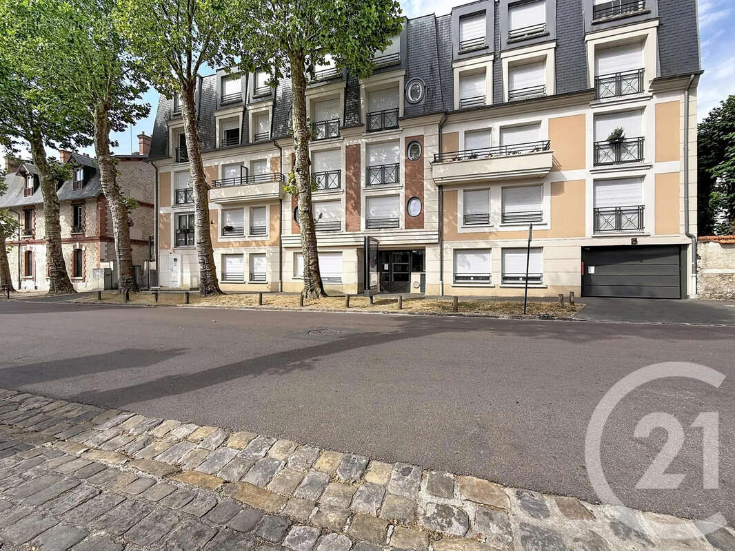 Appartement à FONTAINEBLEAU