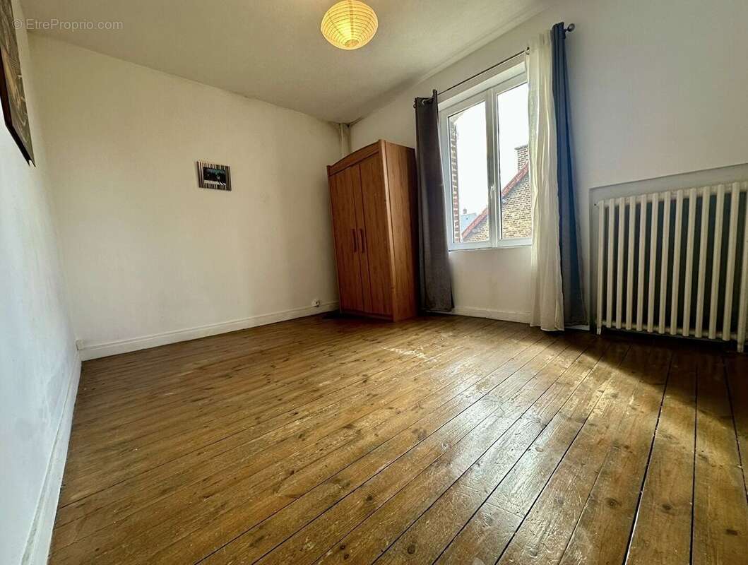 Maison à FLAVY-LE-MARTEL