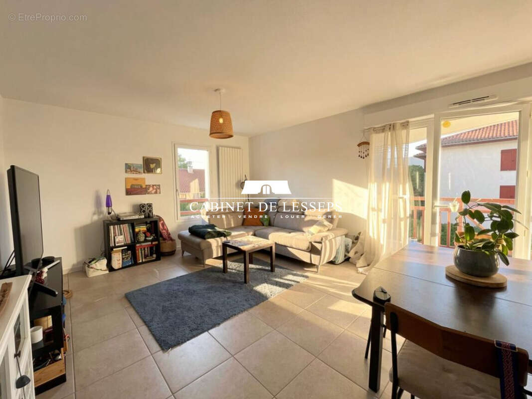 Appartement à USTARITZ
