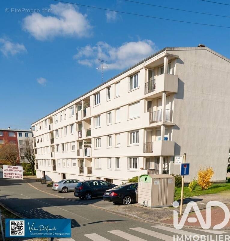Photo 1 - Appartement à SAINT-JEAN-DE-LA-RUELLE