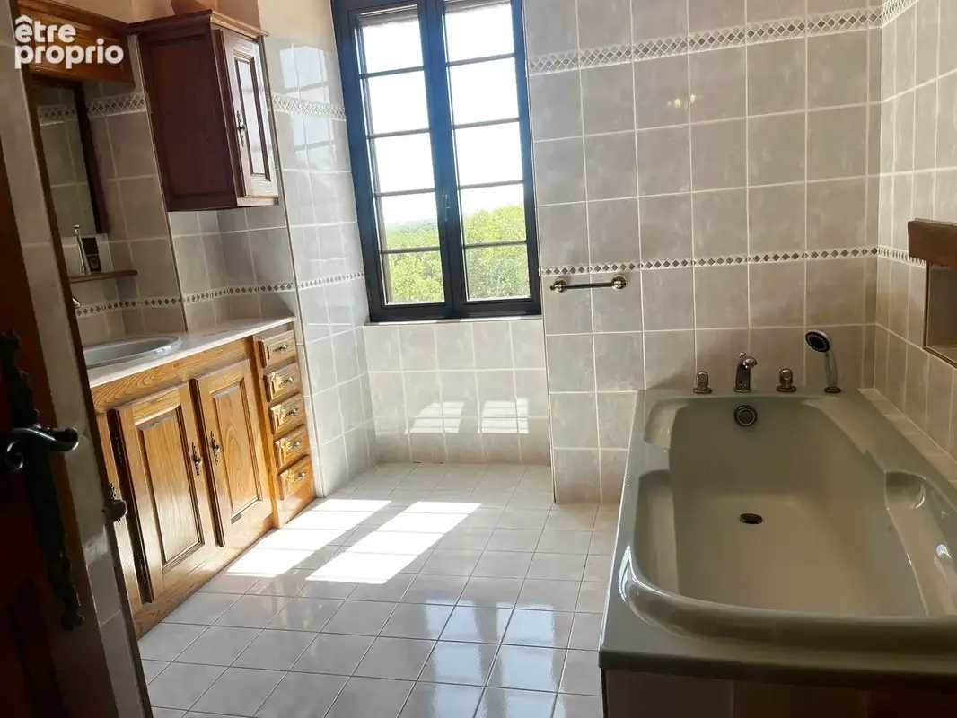 Très belle propriété à vendre dans le sud du Lot sur les hauteurs avec une superbe vue - photo 16