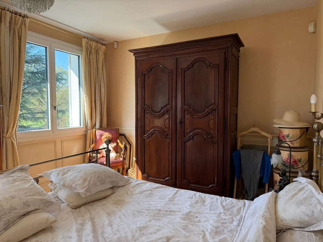 Maison à BREUX-JOUY