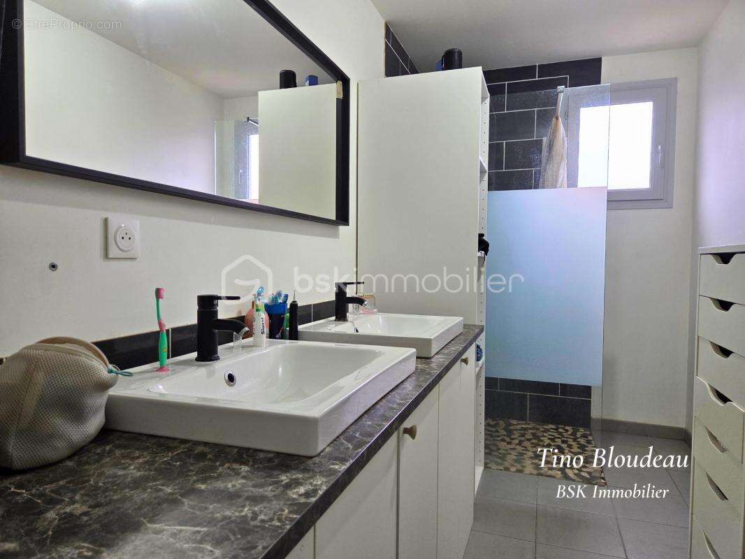 Maison à LA CROIX-EN-TOURAINE