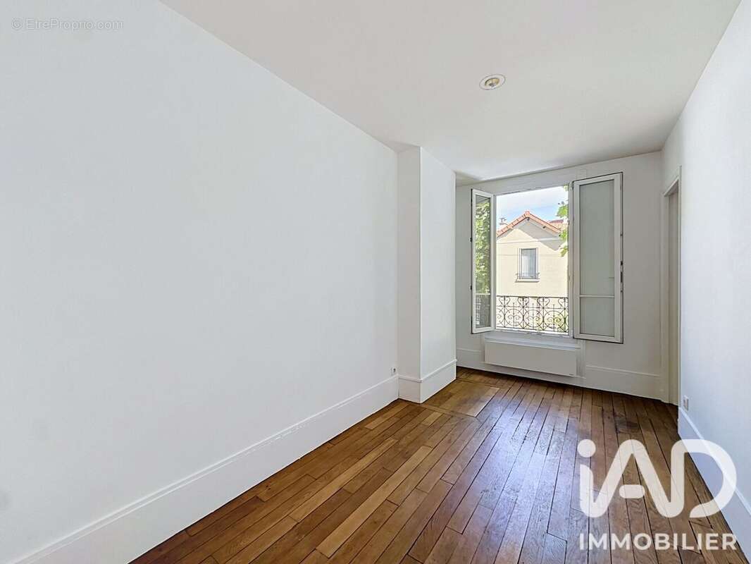 Photo 8 - Appartement à COURBEVOIE