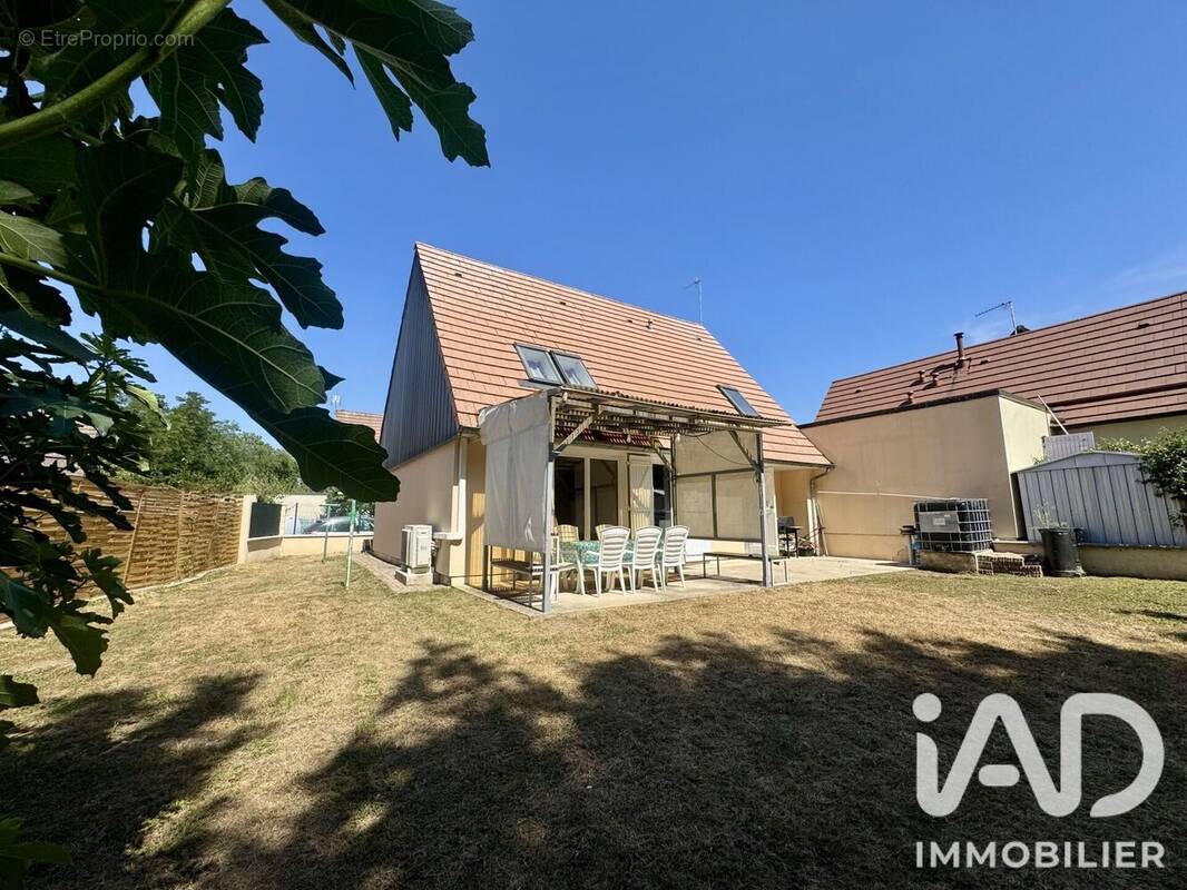 Photo 1 - Maison à NOGENT-L'ARTAUD