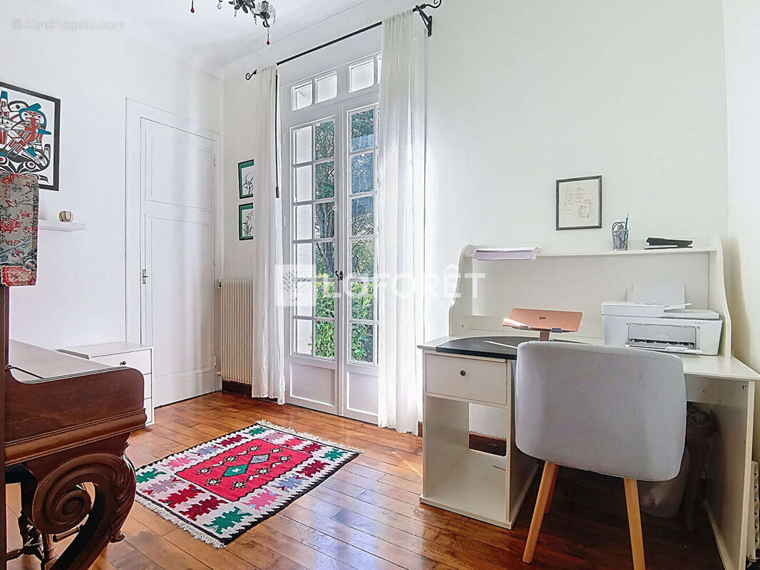 Maison à FLEURIEU-SUR-SAONE