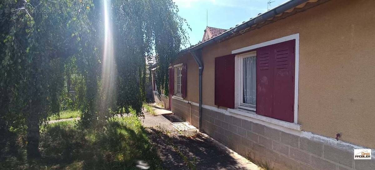 Maison à LA CHATRE