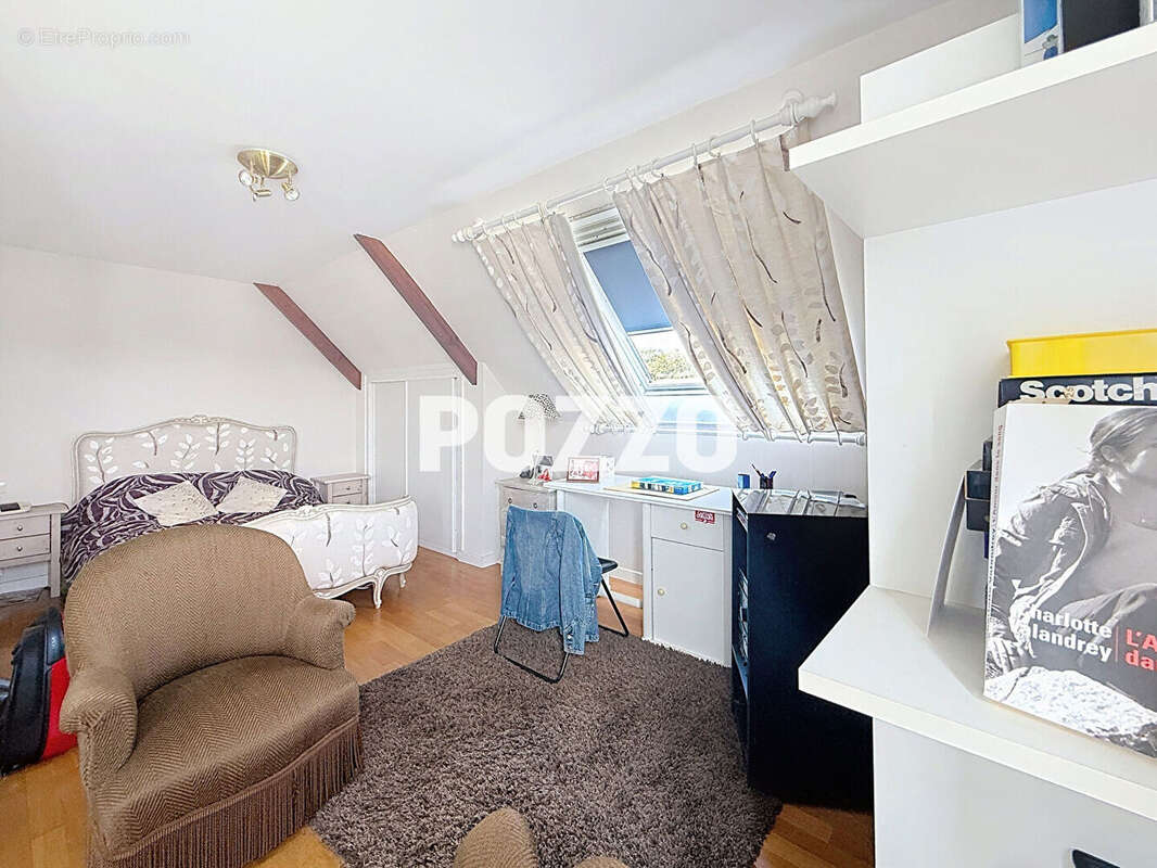 Maison à SAINT-PLANCHERS