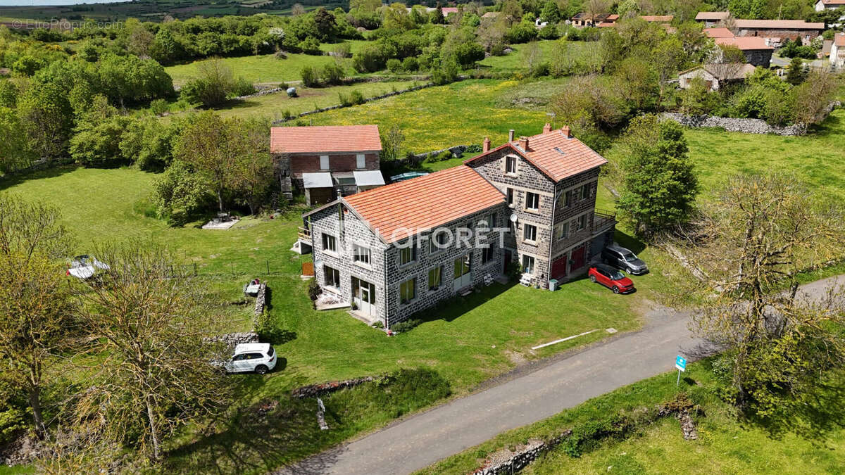 Maison à ALLEYRAC