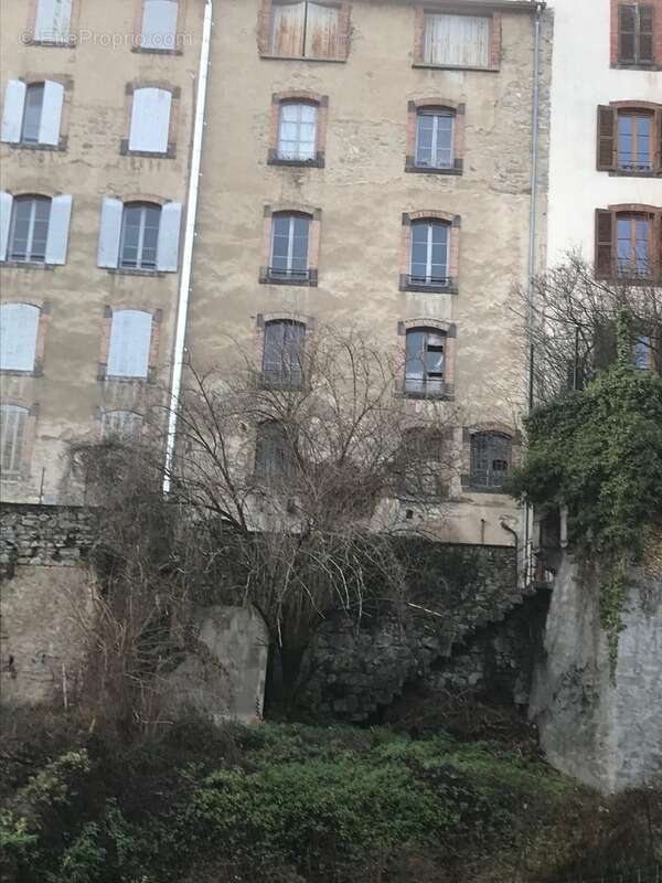 Appartement à THIERS