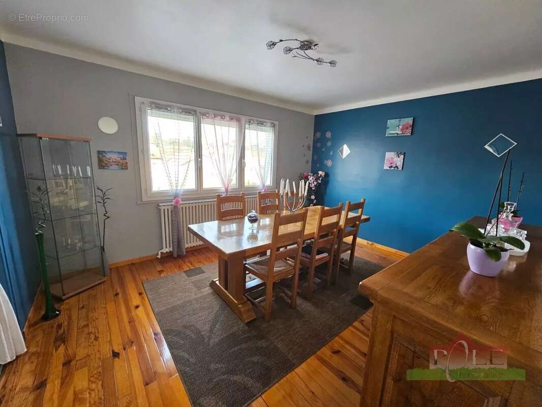 Maison à ROUSSILLON