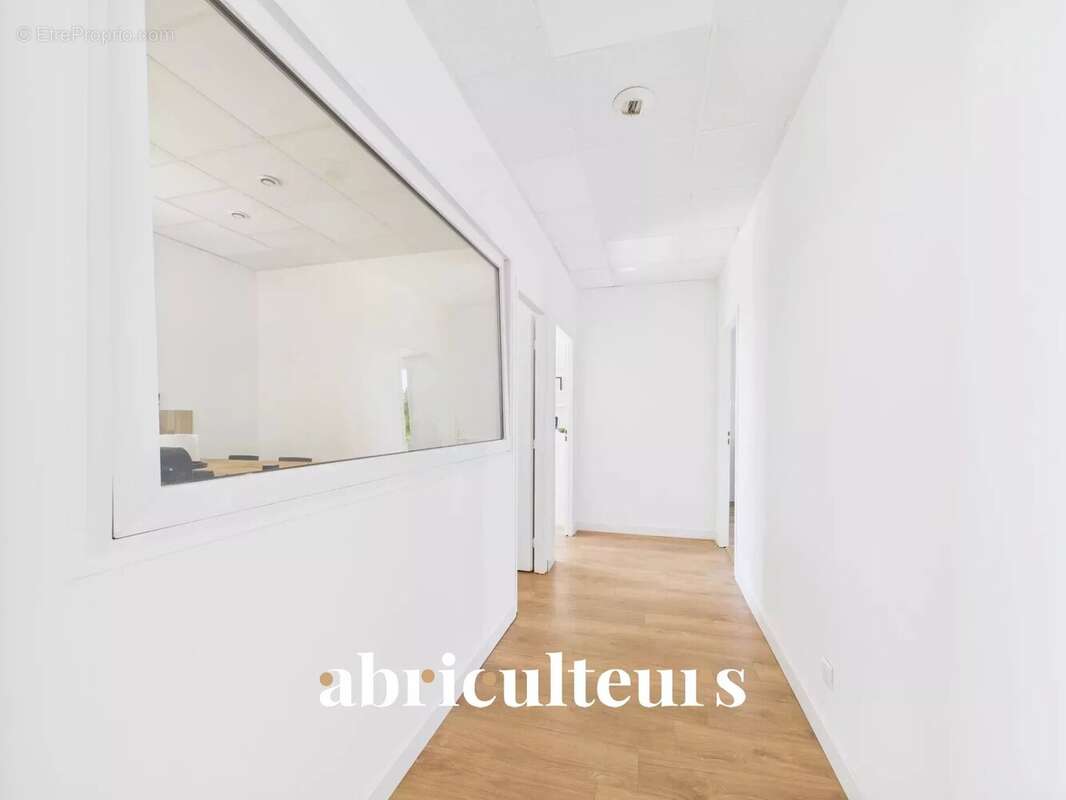 Commerce à MARSEILLE-15E