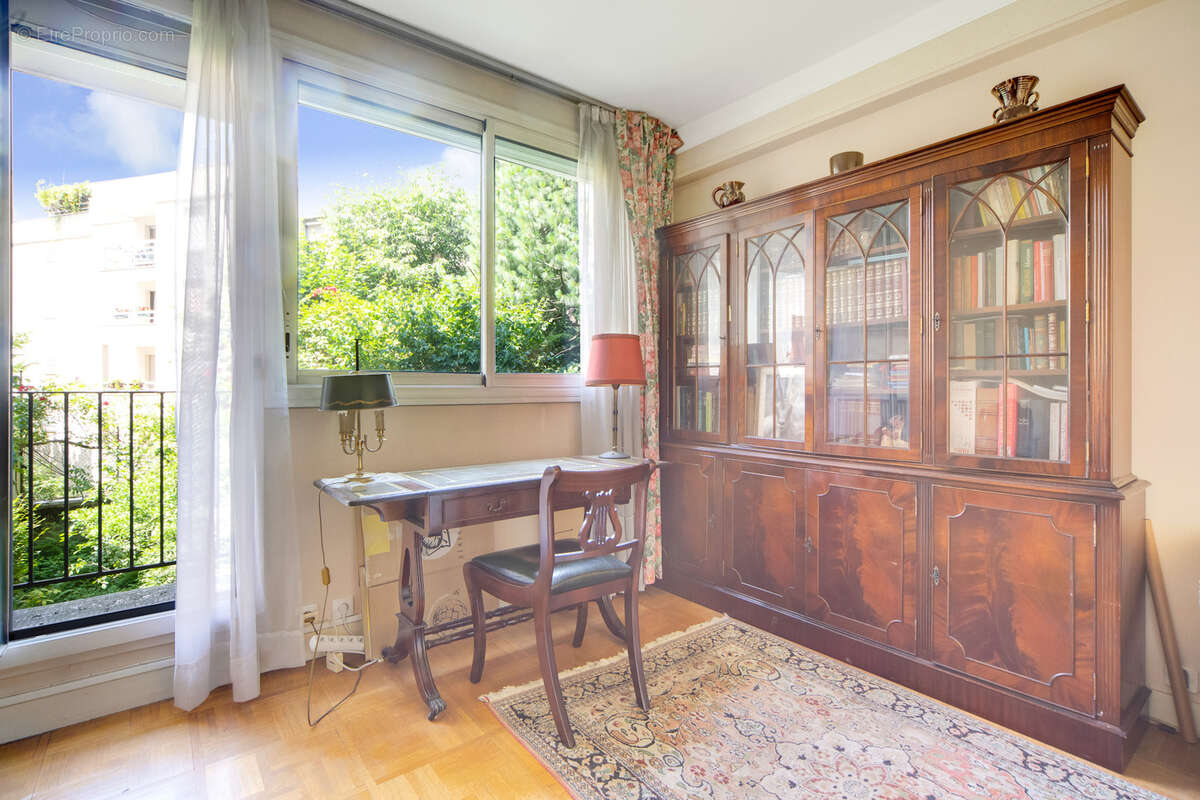 Appartement à PARIS-12E