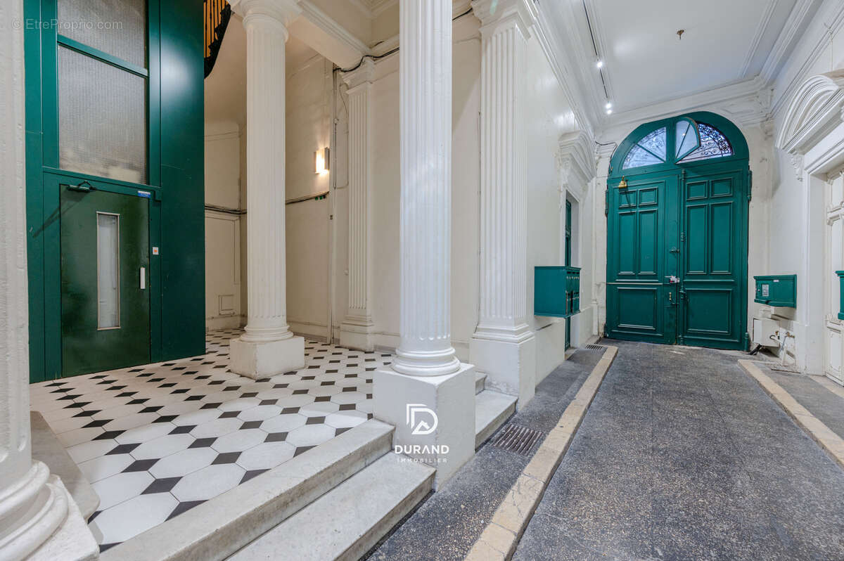 Appartement à MARSEILLE-6E