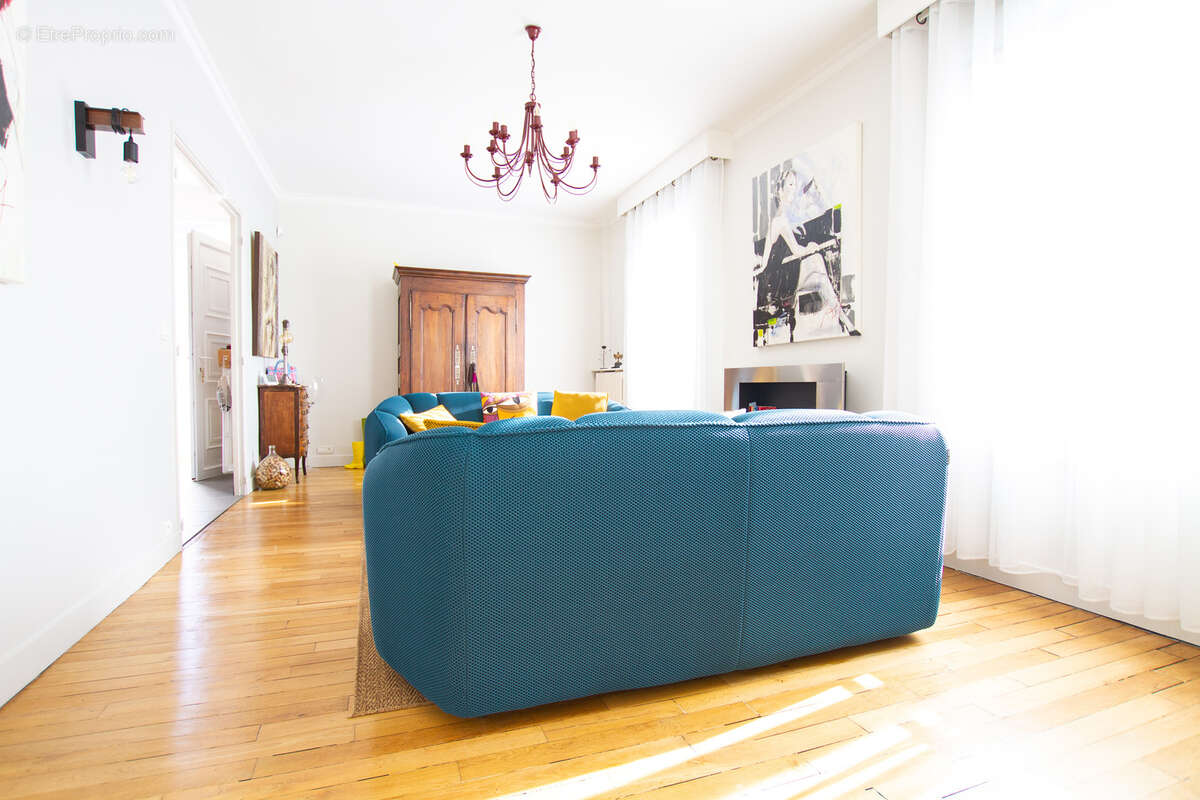 Maison à VILLENEUVE-LE-ROI