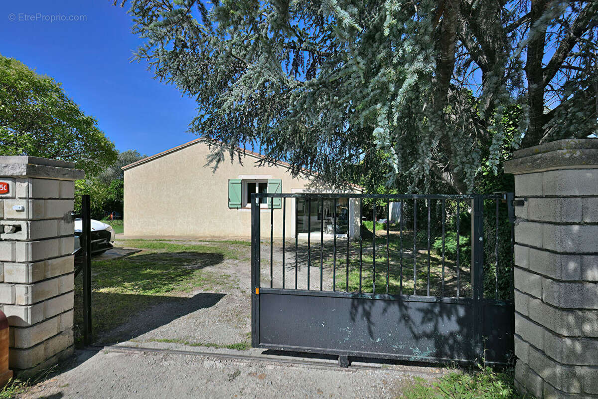 Maison à VAUVERT