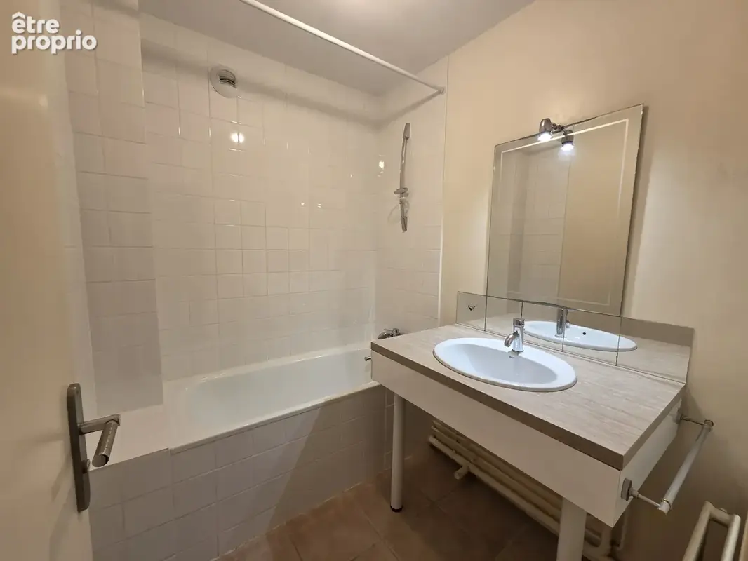 T2 quartier lahouze de 54 m2 - photo 4