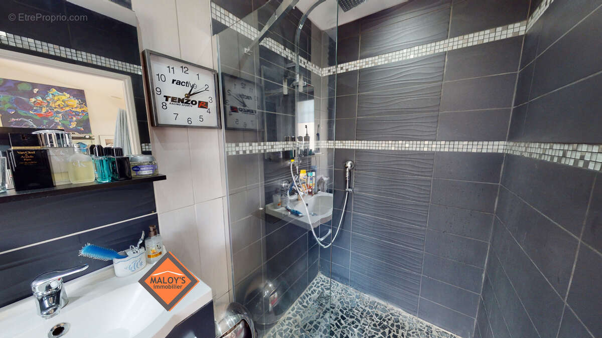 Appartement à FONTAINES-SUR-SAONE