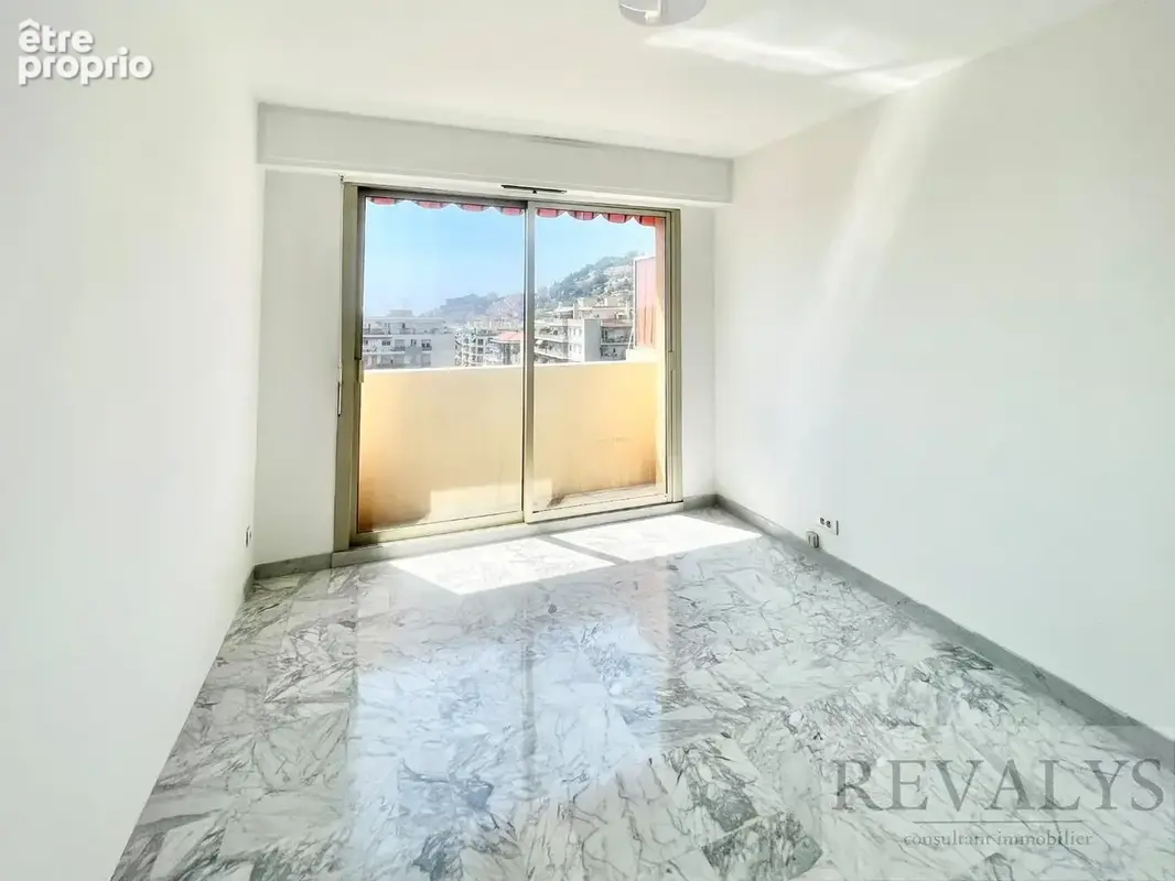 Alpes maritimes (06) - nice nord /st sylvestre - a vendre appartement 4 pieces en avant dernier etage plein sud terrasse 28m2 - photo 10