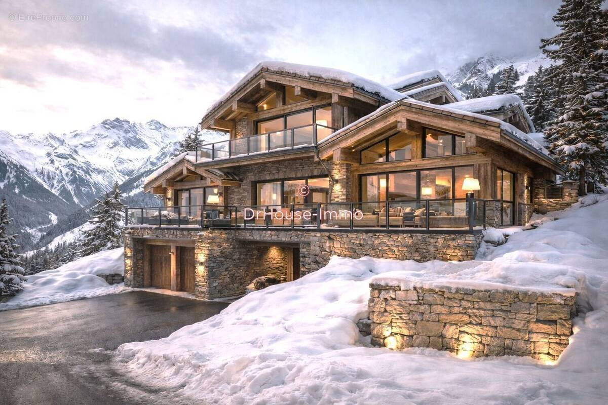 Maison à LES ALLUES