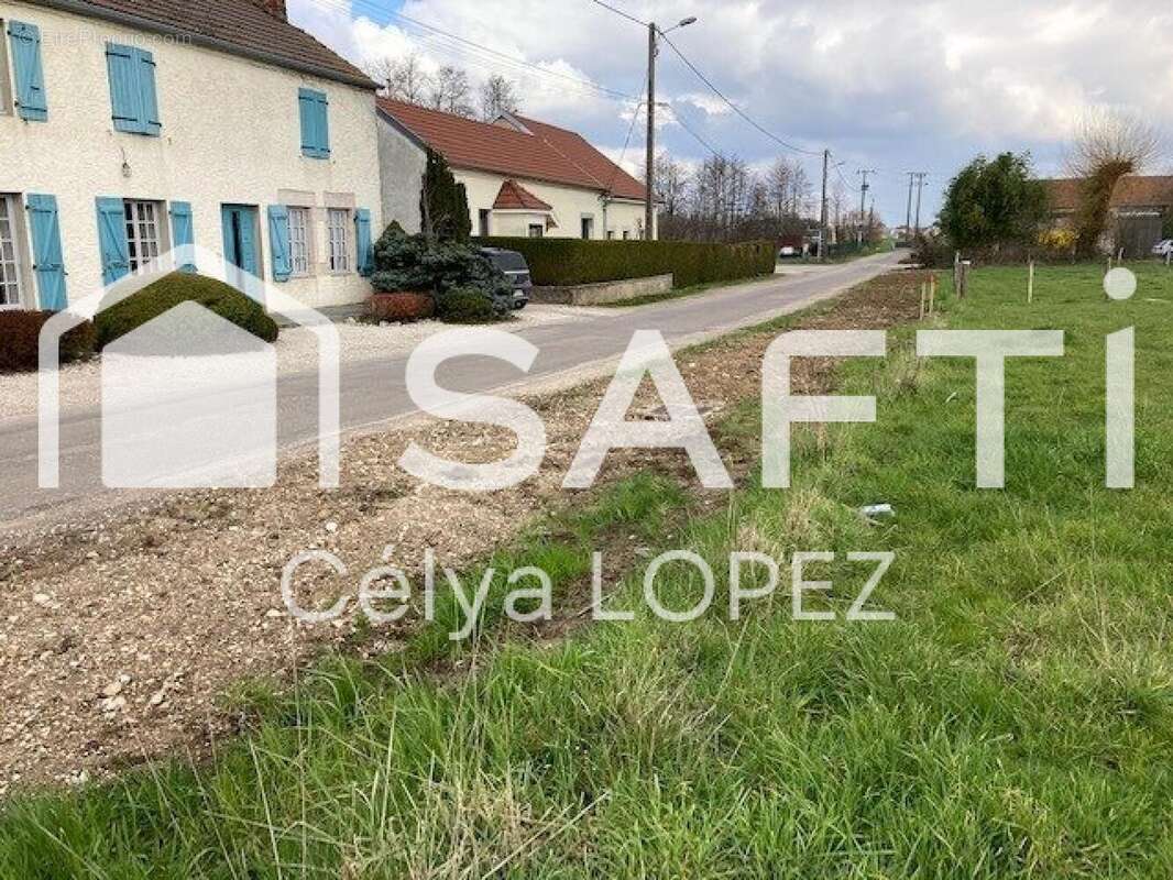 Photo 4 - Terrain à AUXONNE