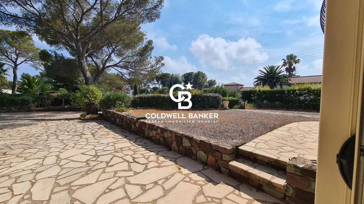 Maison à SAINT-RAPHAEL