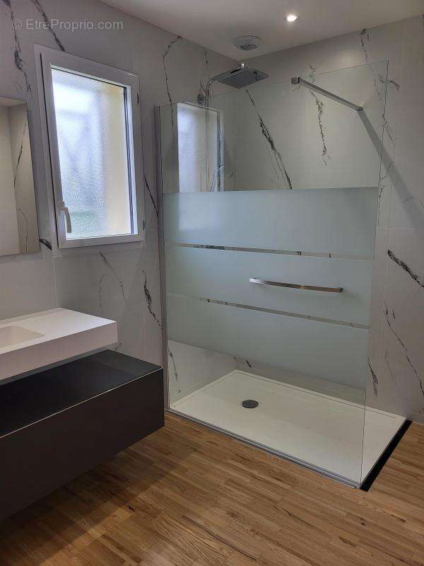 Maison à SAINT-PIERRE-D&#039;EYRAUD