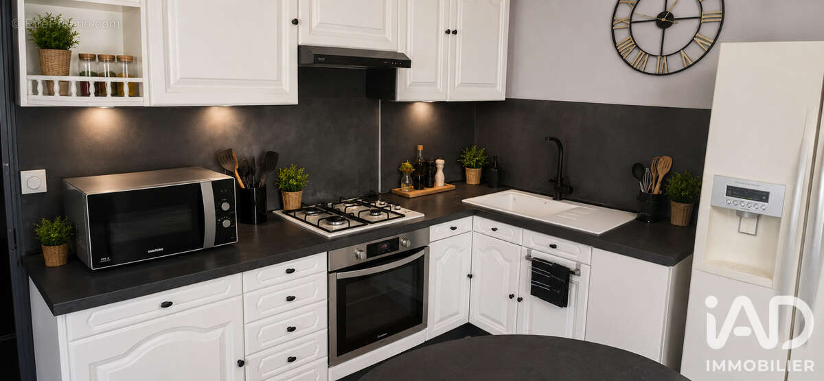 Maison 205 m² à Vassens  - photo 5