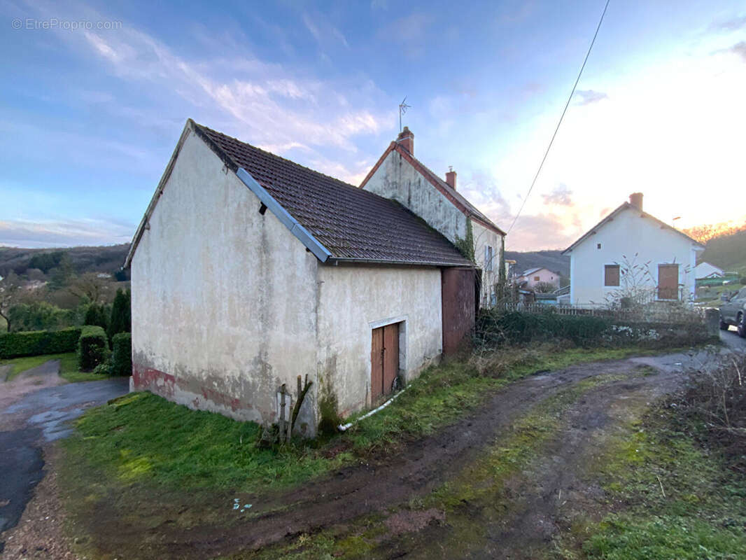 Maison à SAINT-SERNIN-DU-BOIS
