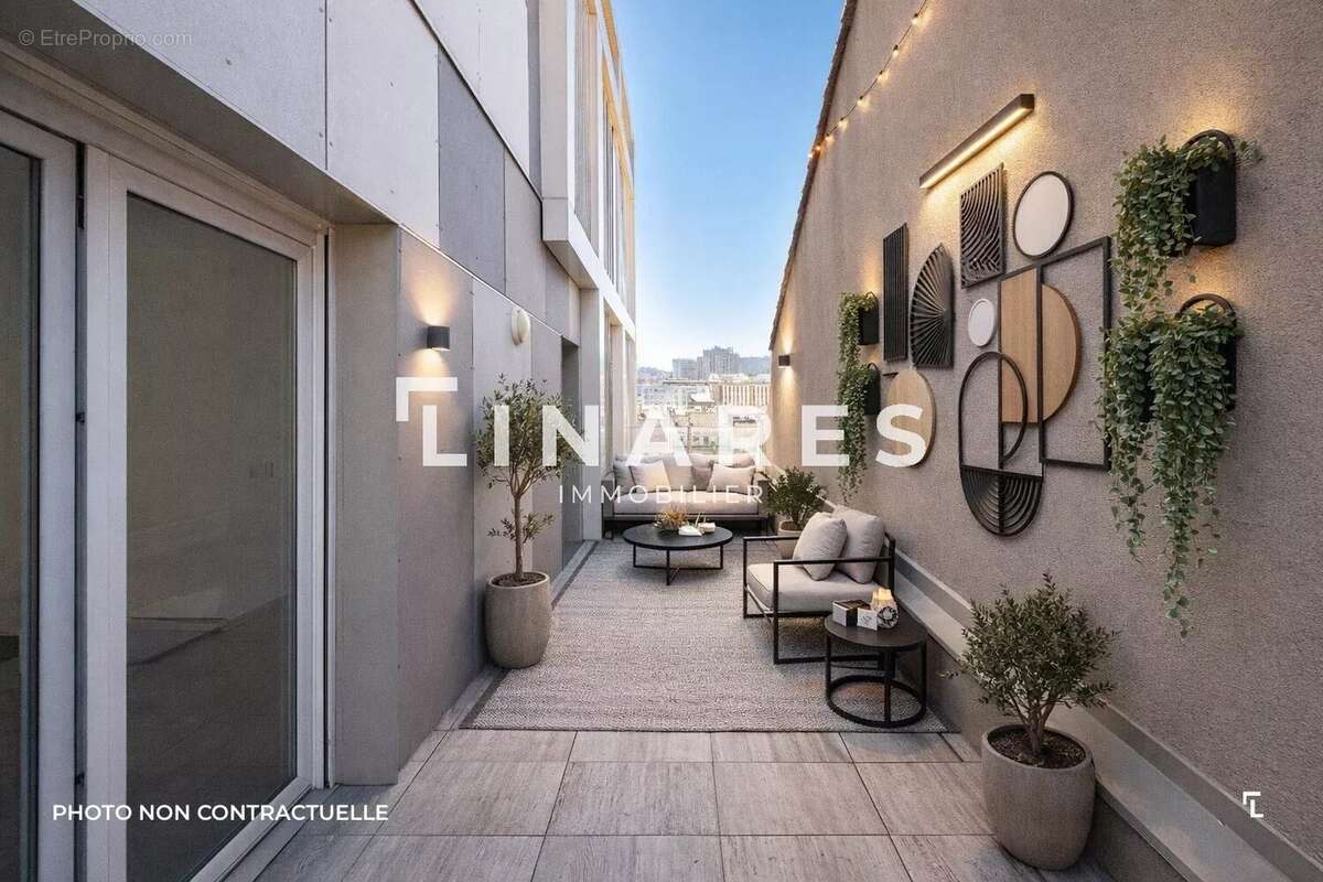 Appartement à MARSEILLE-6E