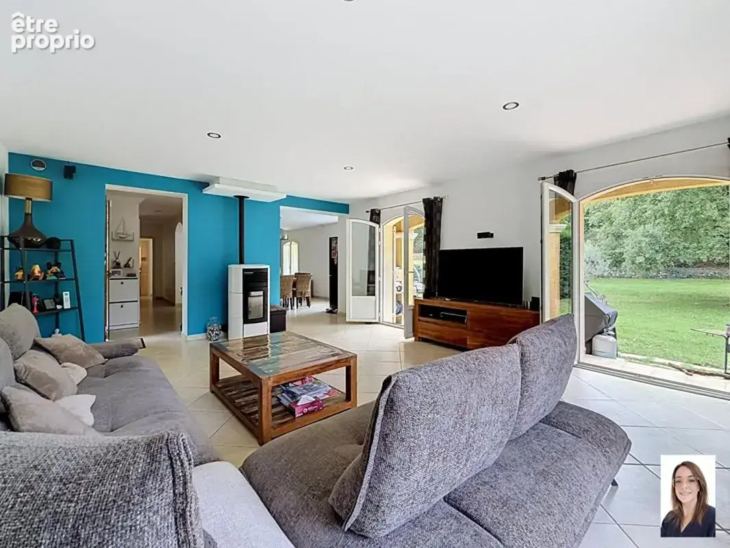 Maison 8 pièces 235 m² à vendre à Tourves (83170) - photo 7