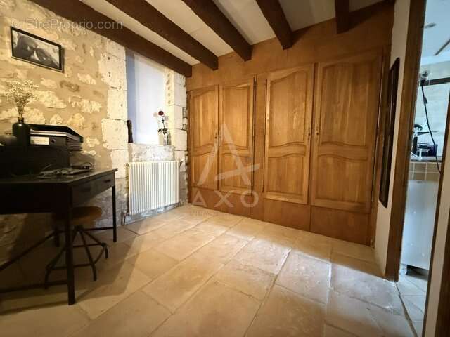Maison à MAGNAC-SUR-TOUVRE