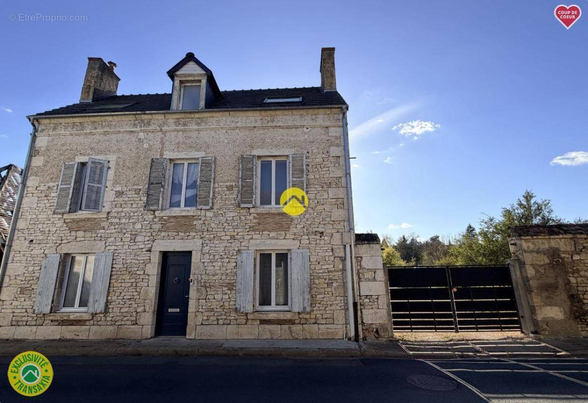 Maison à CHATEAUNEUF-SUR-CHER