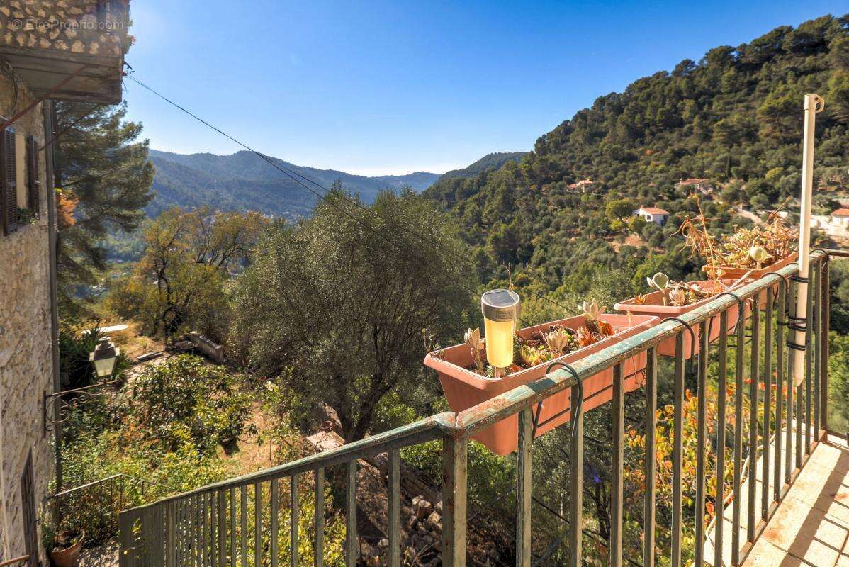 Appartement à PEILLON