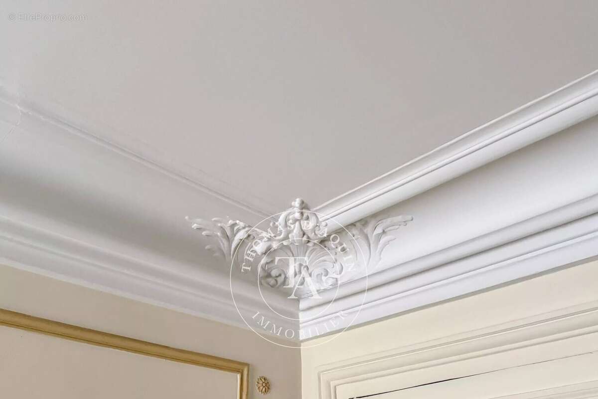 Appartement à PARIS-10E