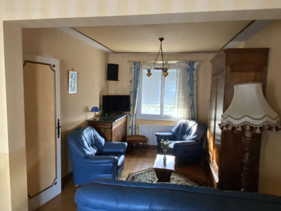 Maison à THURY