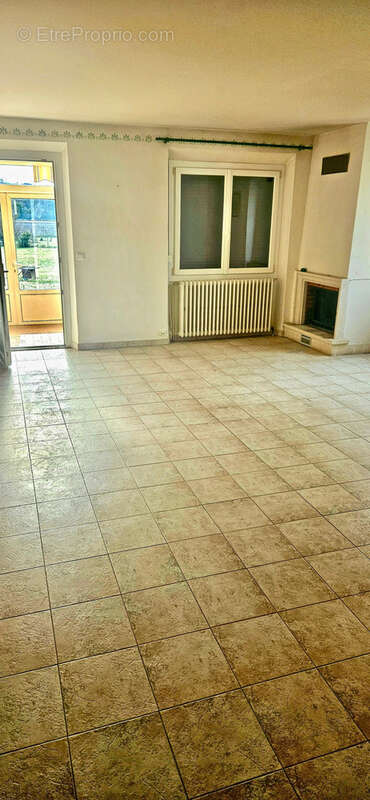 Appartement à BRUE-AURIAC