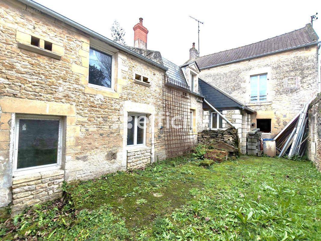 Maison à COURSEULLES-SUR-MER