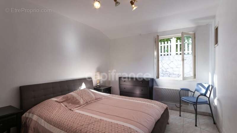 Maison à vendre 3 pièces LA ROQUEBRUSSANNE (83) - photo 14